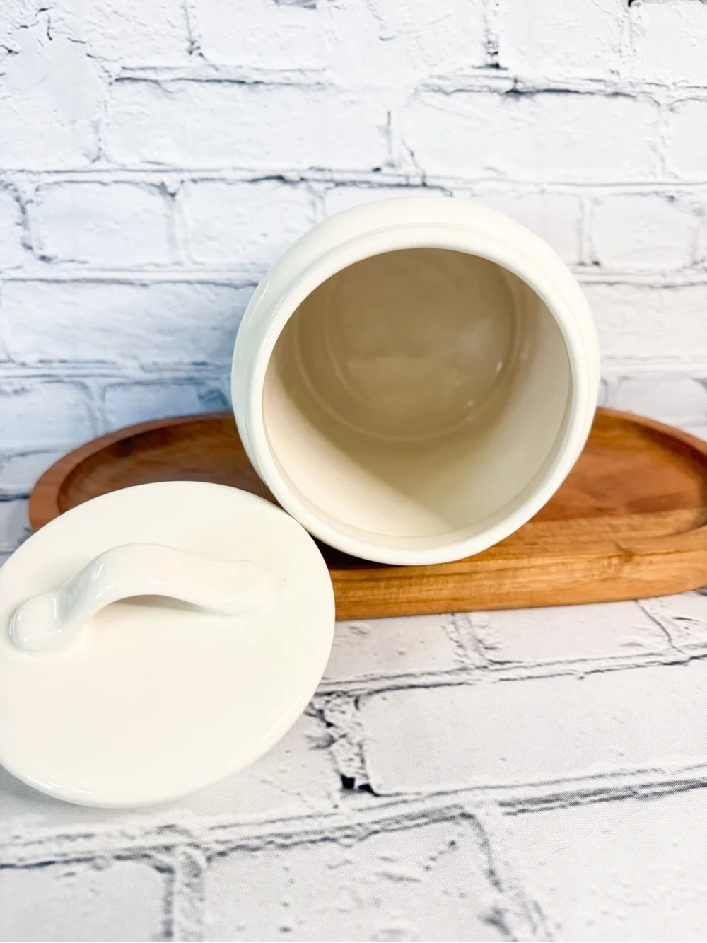 Rae Dunn Cream Ceramic Canister - 'MAMA'S HUGS'